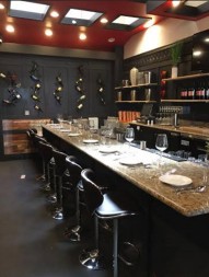 B&amp;B Kitchen &amp; Wine Bar counter seating at bar